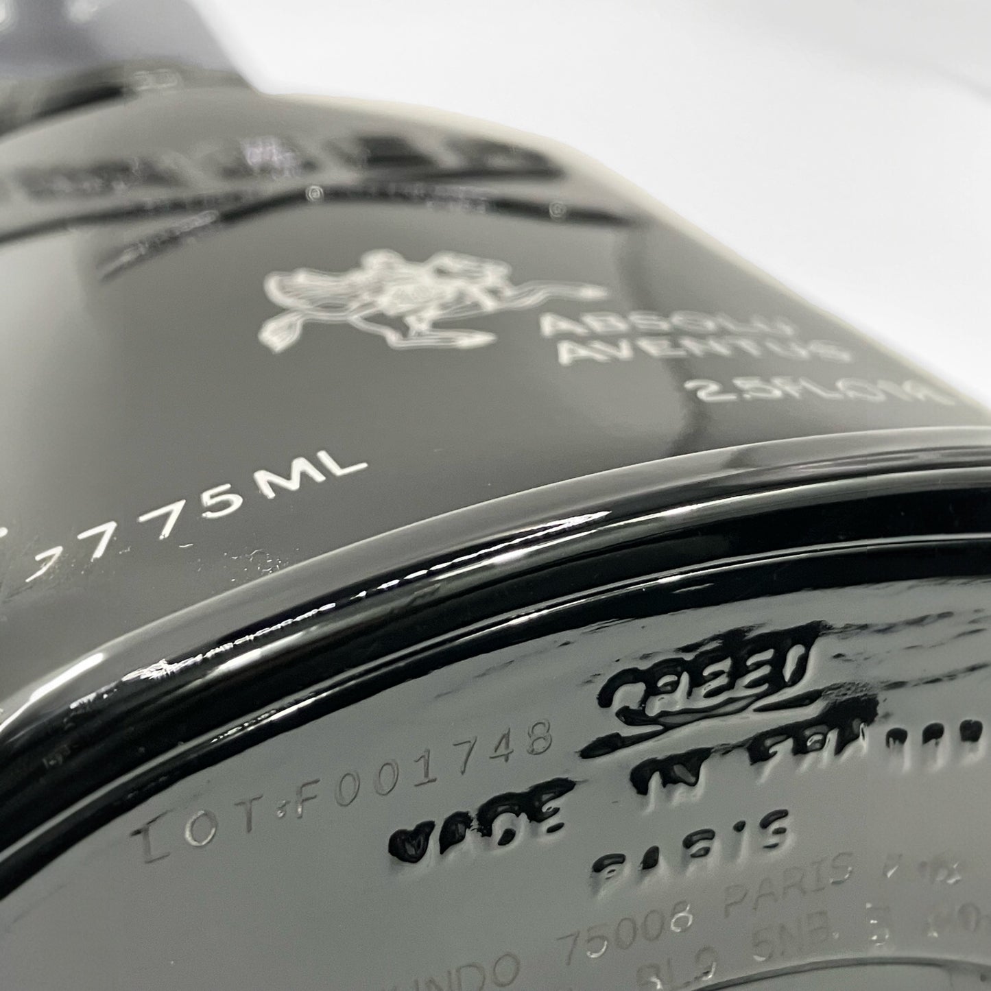 Creed Absolu Aventus